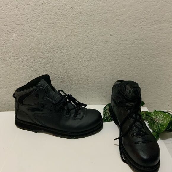 Columbia Men\'s Black Big Ridge Vibram Sole Hiker Boots Sz.11.5